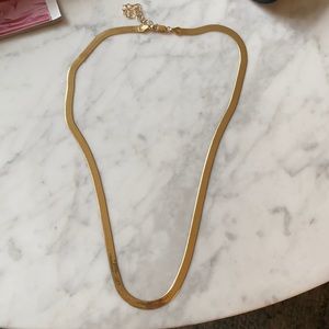 Aureum collective herringbone chain necklace gold